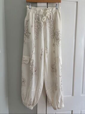Anthropologie Cream Drawstring Embroidered Joggers